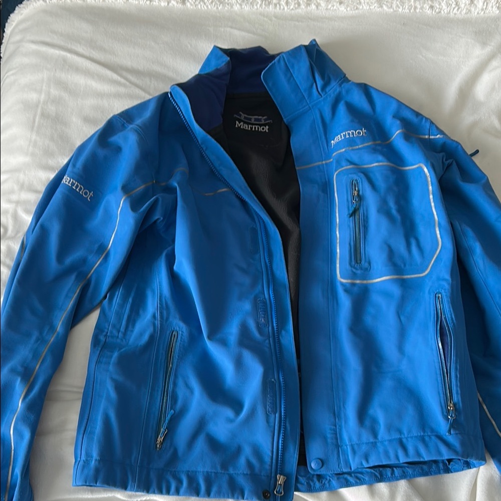Marmot Blue Performance Jacket with Water-Resistant Fabric